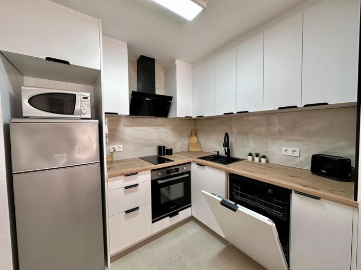 Image No.17-2 Bed Apartment for sale