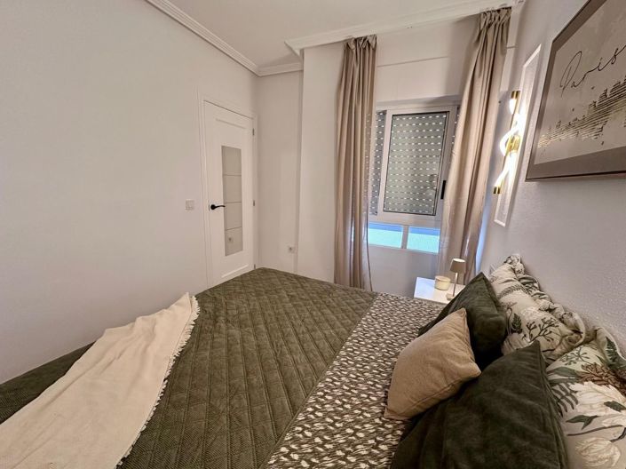 Image No.5-2 Bed Apartment for sale