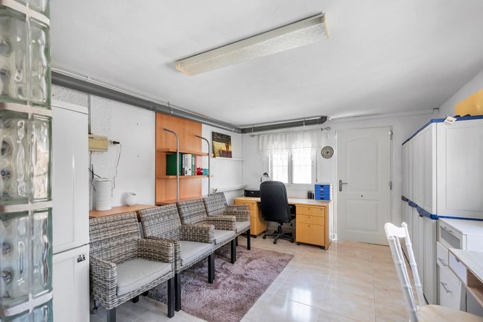 Image No.20-3 Bed Villa for sale