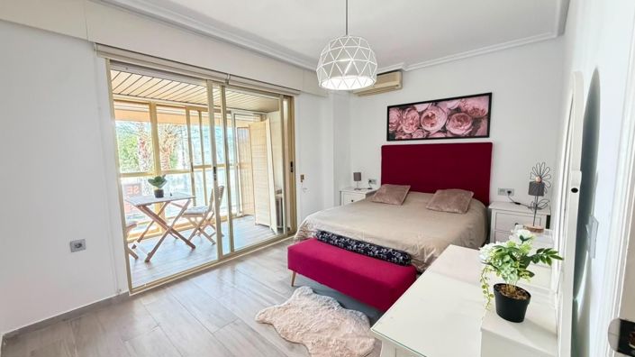 Image No.10-3 Bed Apartment for sale