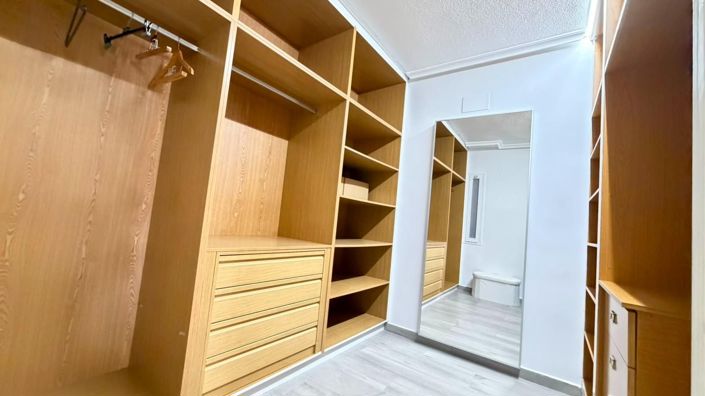 Image No.18-3 Bed Apartment for sale