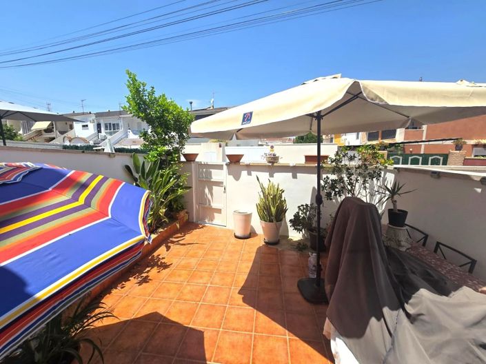 Image No.17-3 Bed House for sale