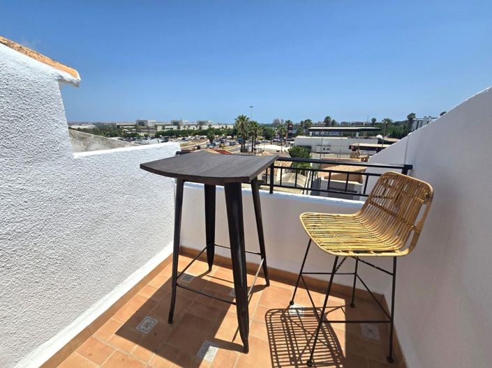 Image No.41-3 Bed House for sale