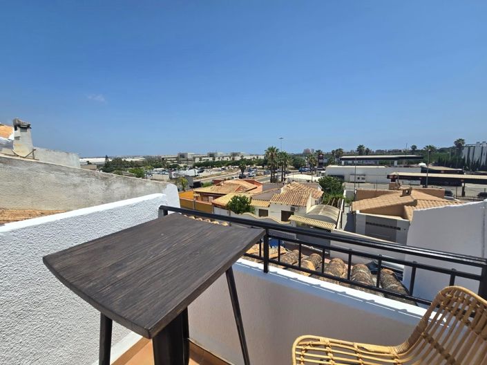 Image No.42-3 Bed House for sale