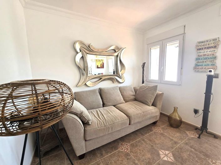 Image No.7-3 Bed House for sale