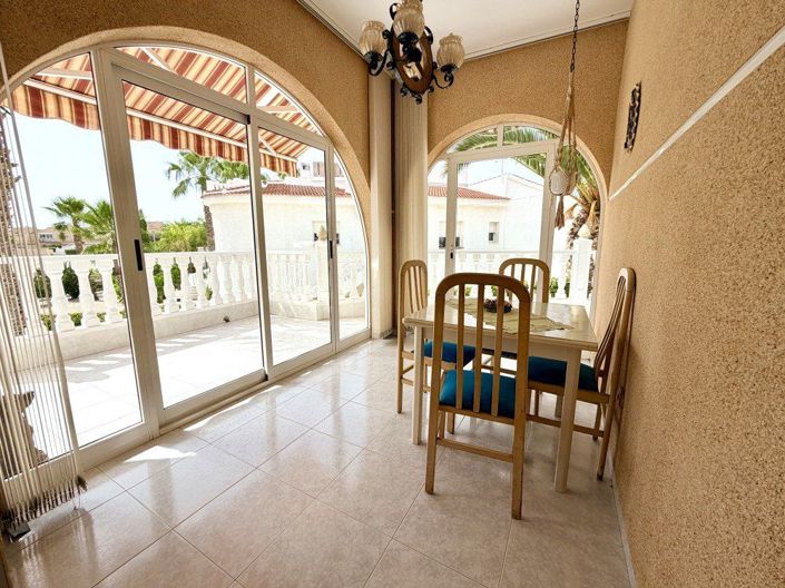 Image No.11-5 Bed Villa for sale