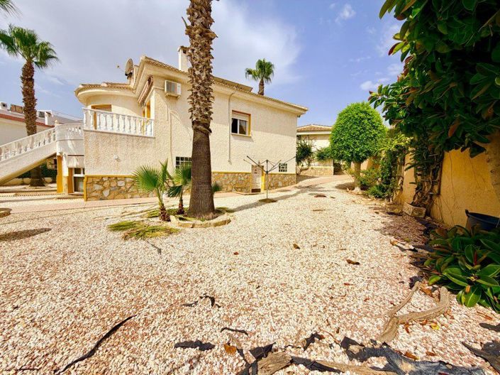 Image No.13-5 Bed Villa for sale