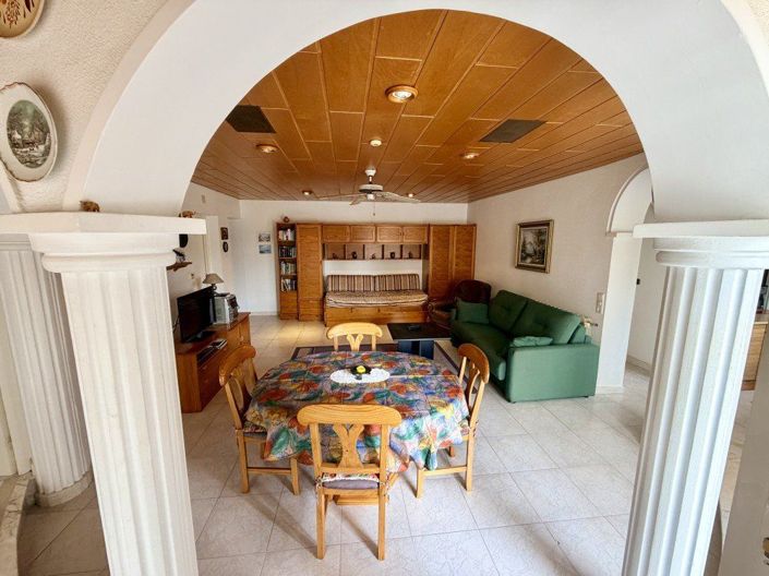 Image No.25-5 Bed Villa for sale