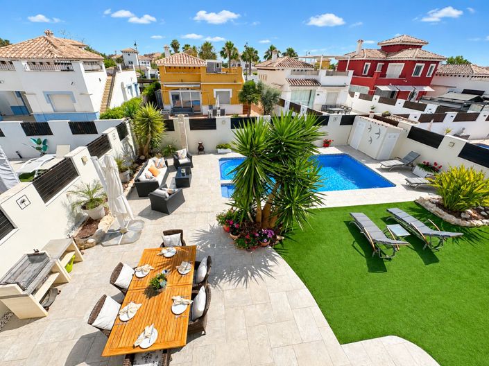 Image No.2-3 Bed Villa for sale
