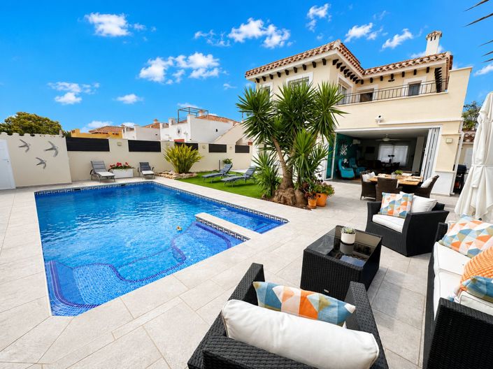 Image No.39-3 Bed Villa for sale
