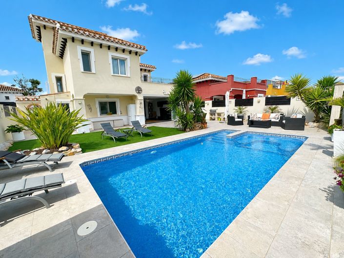 Image No.41-3 Bed Villa for sale
