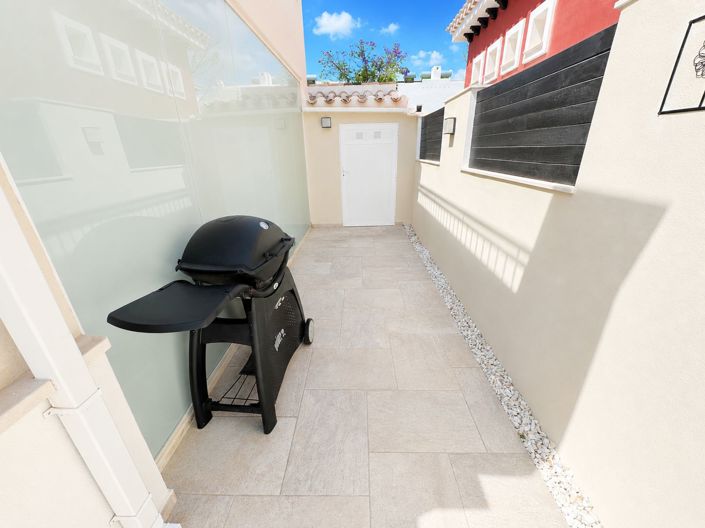 Image No.44-3 Bed Villa for sale