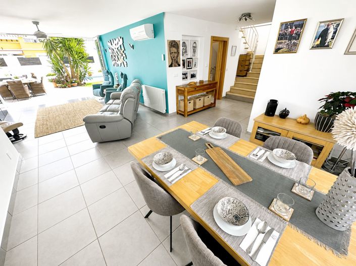 Image No.6-3 Bed Villa for sale