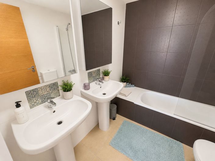 Image No.15-2 Bed Apartment for sale