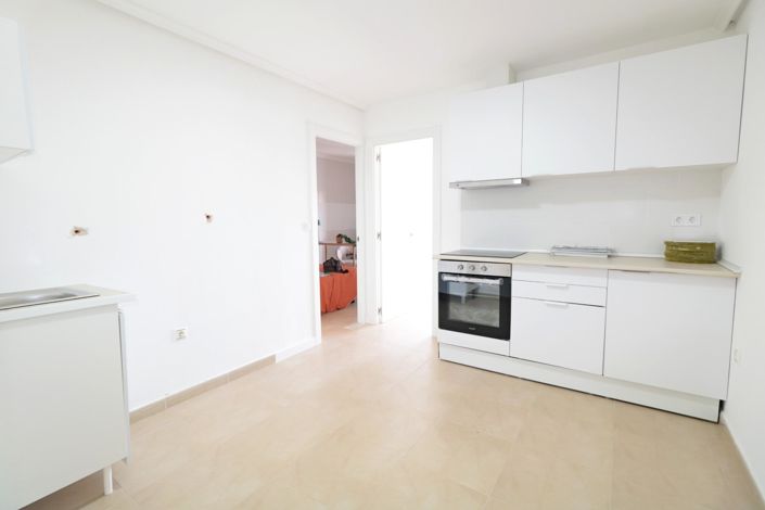 Image No.4-4 Bed Apartment for sale
