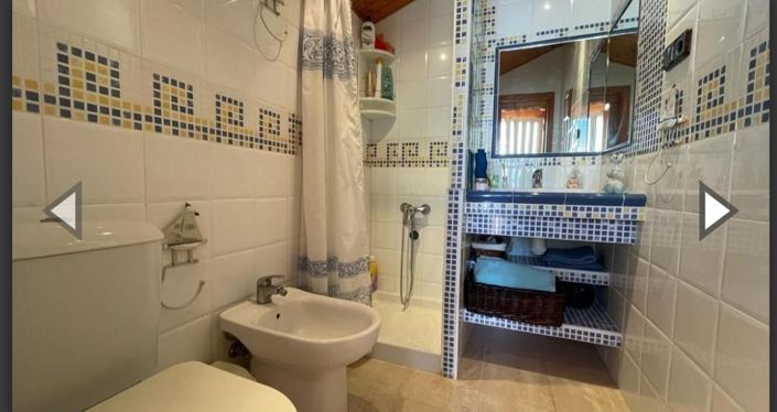 Image No.12-4 Bed House for sale