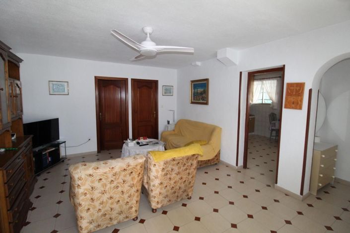 Image No.11-5 Bed House for sale