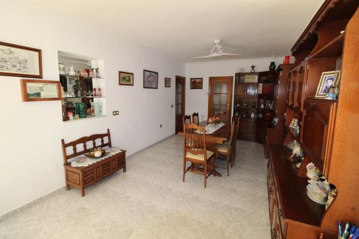 Image No.16-5 Bed House for sale