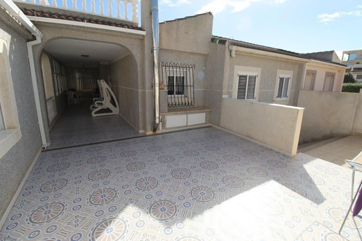Image No.3-5 Bed House for sale