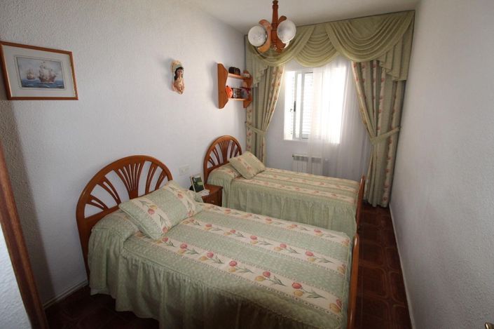 Image No.35-5 Bed House for sale