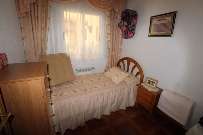 Image No.37-5 Bed House for sale