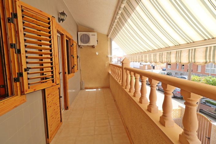 Image No.20-3 Bed House for sale