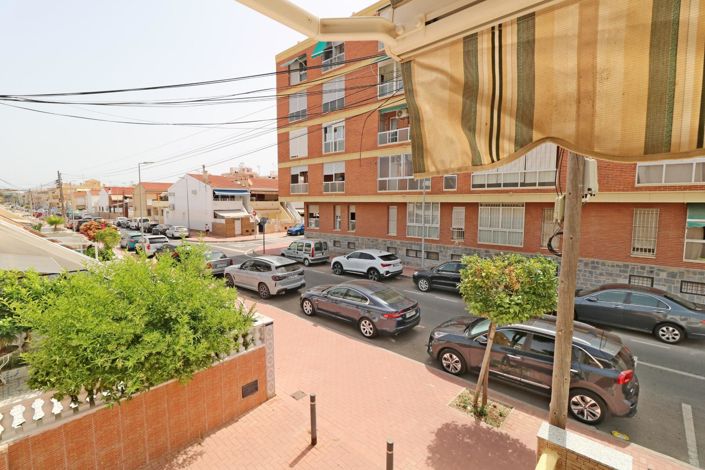 Image No.25-3 Bed House for sale