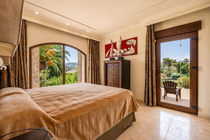 Image No.25-4 Bed Villa for sale