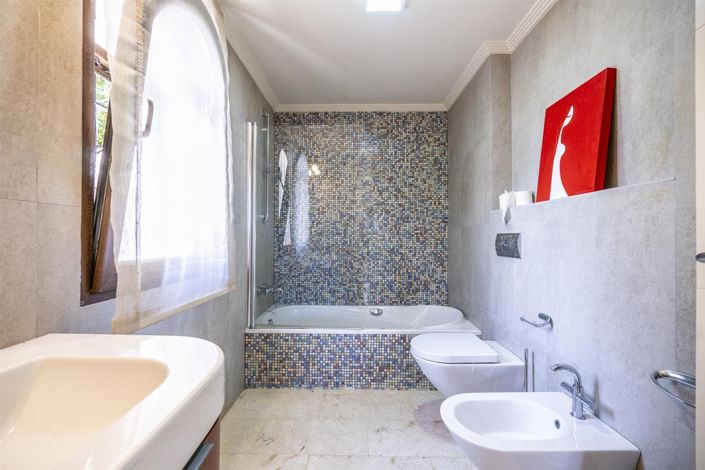 Image No.43-4 Bed Villa for sale