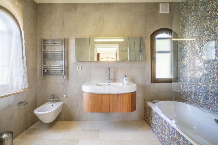 Image No.47-4 Bed Villa for sale