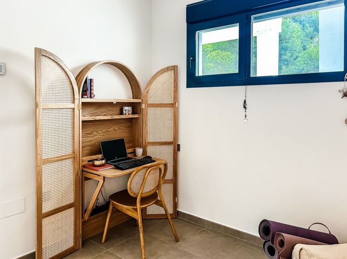 Image No.20-3 Bed Apartment for sale