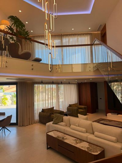 Image No.19-5 Bed Villa for sale