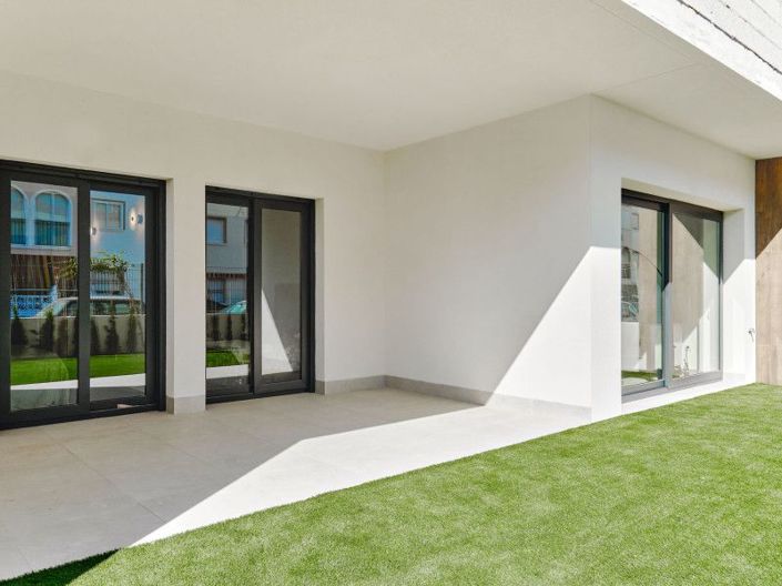 Image No.2-2 Bed Bungalow for sale