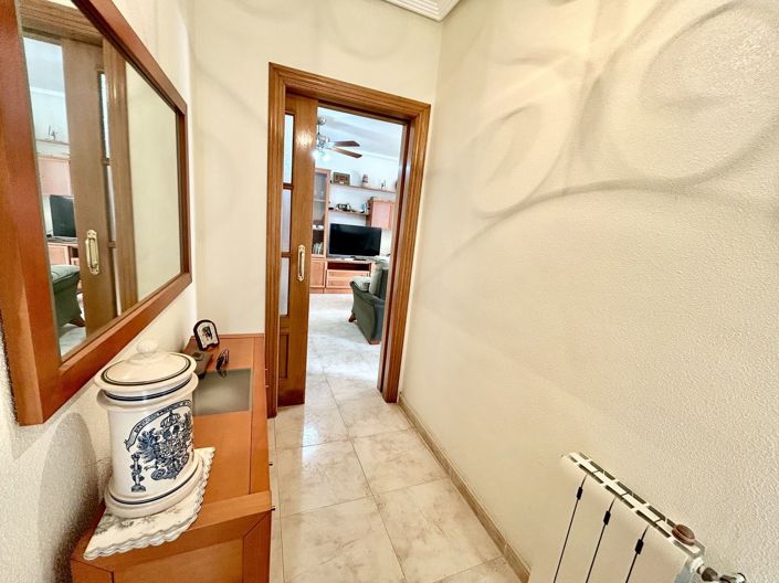 Image No.10-3 Bed House for sale