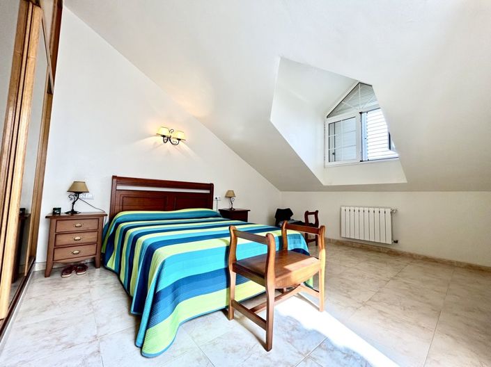 Image No.23-3 Bed House for sale