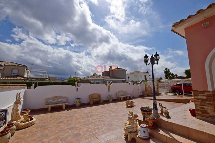 Image No.11-4 Bed Villa for sale