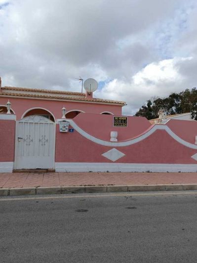 Image No.4-Villa de 4 chambres à vendre à Orihuela Costa