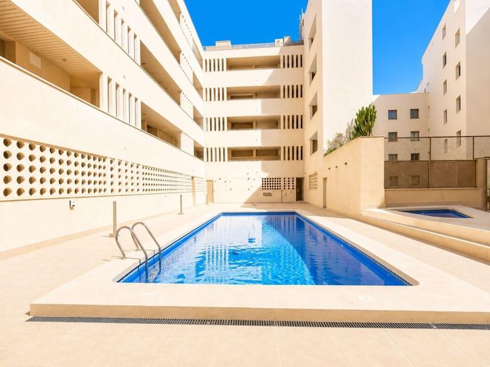 Image No.12-3 Bed Apartment for sale
