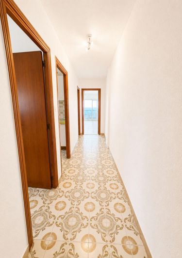 Image No.8-3 Bed Apartment for sale