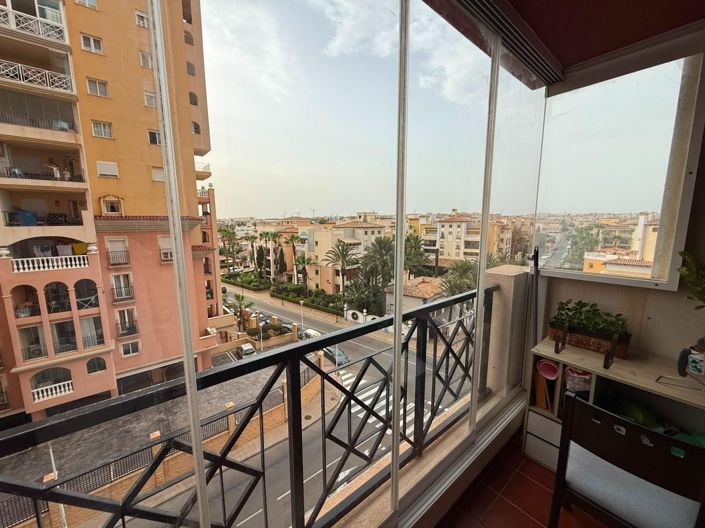 Image No.17-3 Bed Apartment for sale
