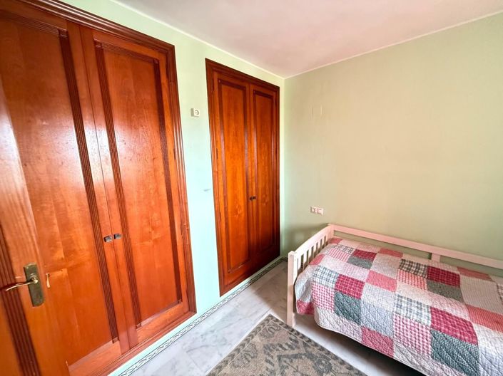 Image No.29-3 Bed Apartment for sale