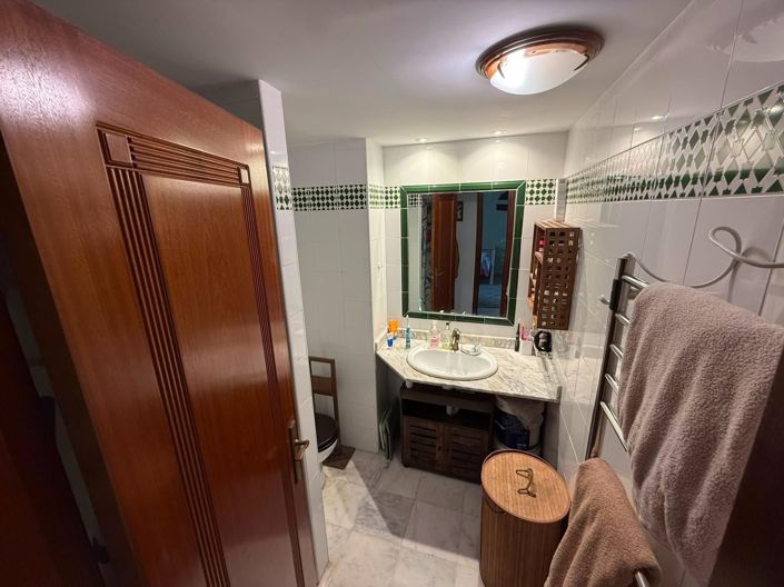 Image No.30-3 Bed Apartment for sale