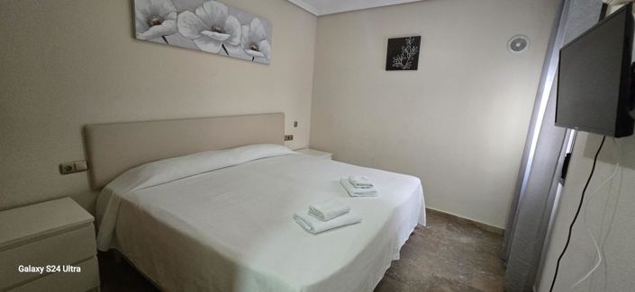 Image No.8-3 Bed Apartment for sale