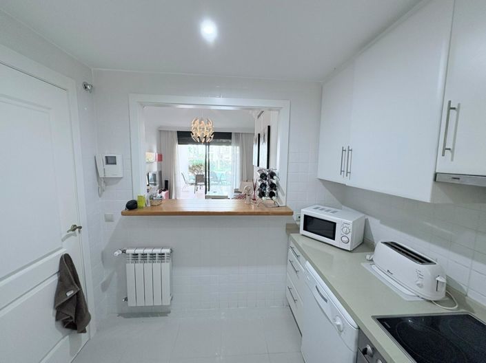 Image No.10-2 Bed Apartment for sale