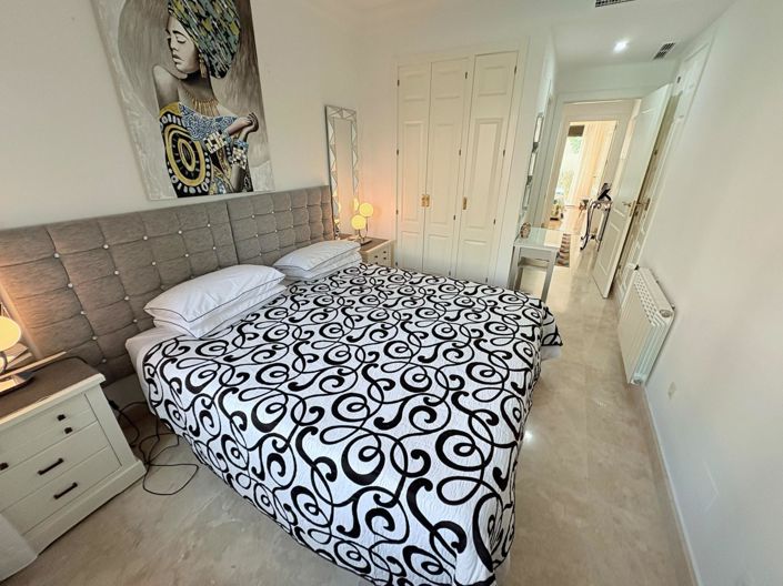 Image No.20-2 Bed Apartment for sale