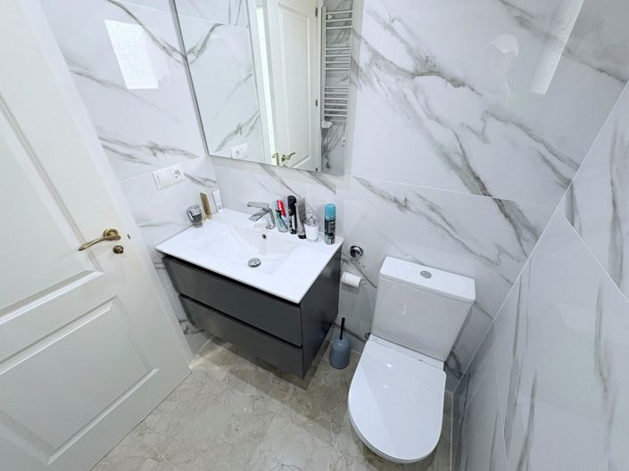 Image No.31-2 Bed Apartment for sale