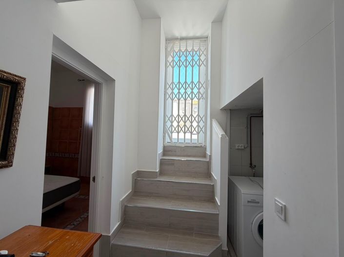 Image No.28-5 Bed Villa for sale
