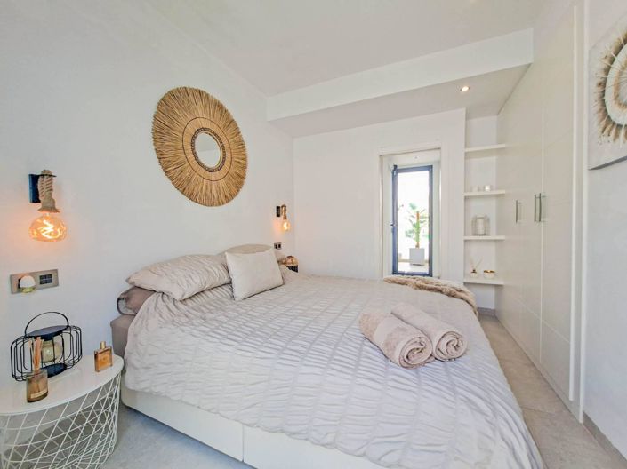 Image No.15-3 Bed Villa for sale