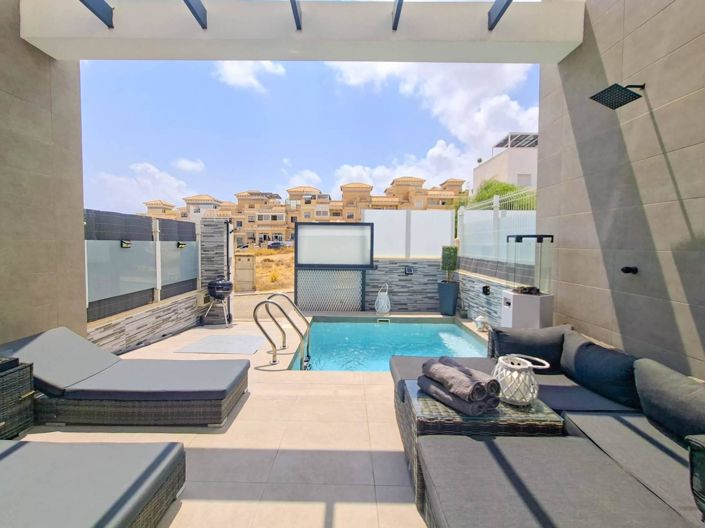 Image No.2-3 Bed Villa for sale