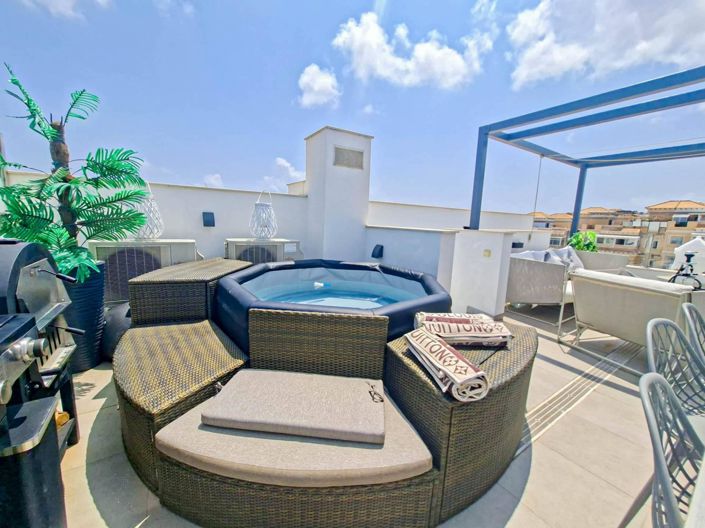 Image No.24-3 Bed Villa for sale